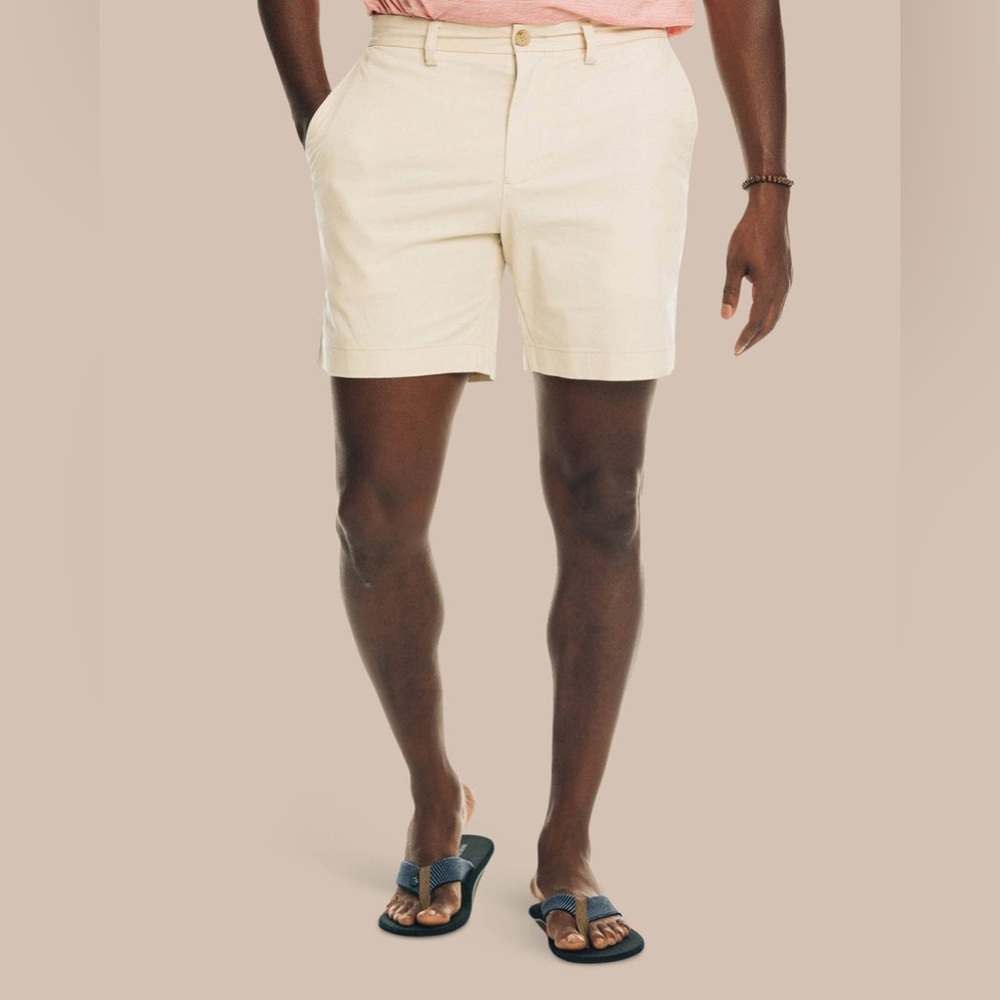 Southern Tide Light Khaki Chino Shorts Size 40